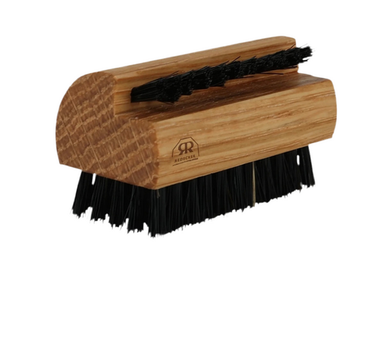 Travel Nail Brush Oiled Oakwood