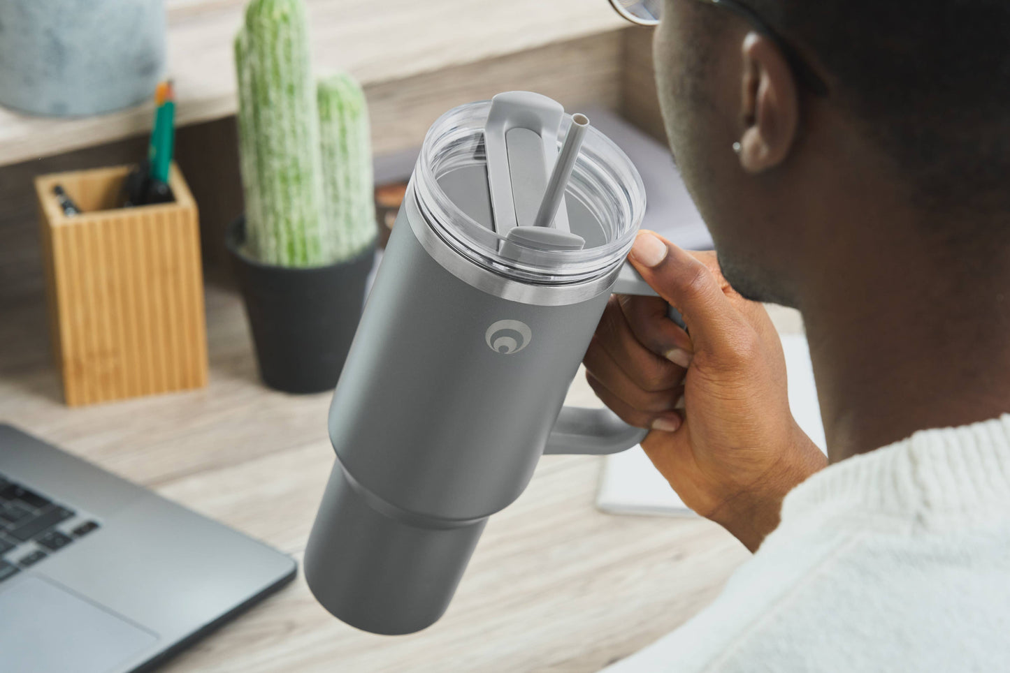 Restore Roomy Stainless Steel XL Hydration Mug 1L: Grey
