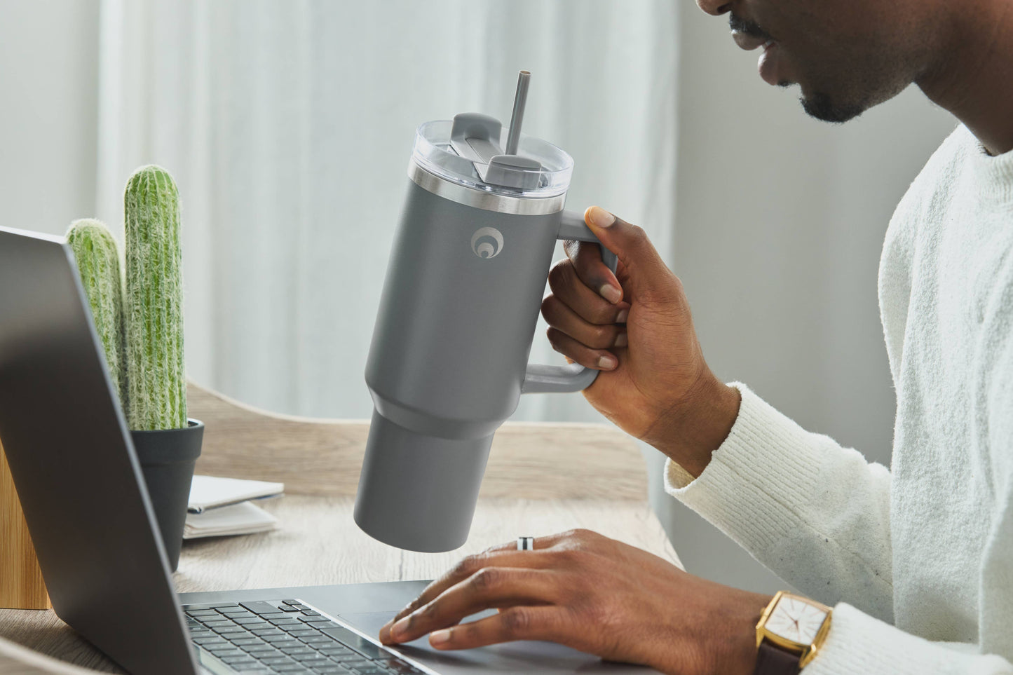 Restore Roomy Stainless Steel XL Hydration Mug 1L: Taupe